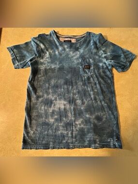 Quicksilver Tie-die Men’s Pocket t-shirt Size Large